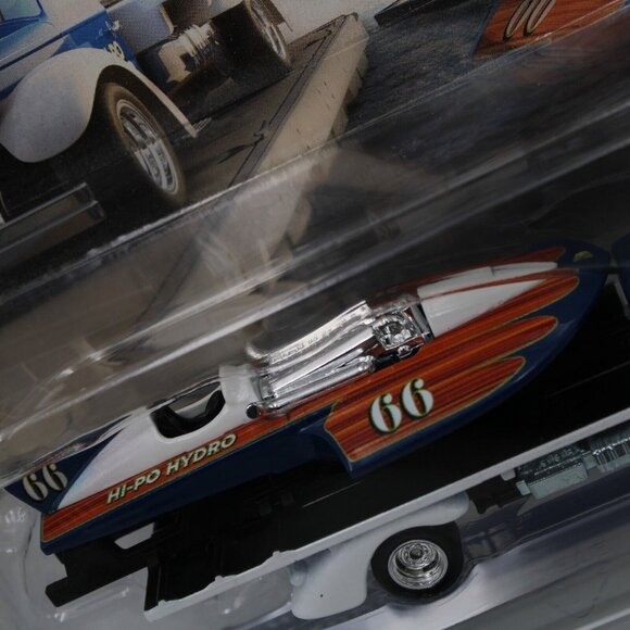 Hot Wheels Premium HW Classic Hydroplane On Speed Waze Team Transport No. 49 - Picture 2 of 4